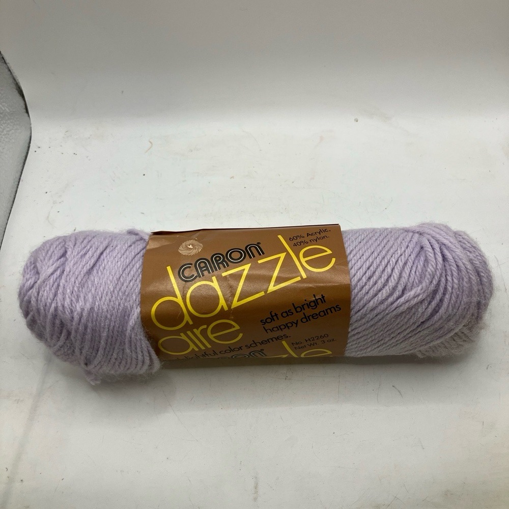 Caron Yarn‎ Dazzle Aire Lilac Soft Lightweight 60 Acrylic 40 Nylon Pastel